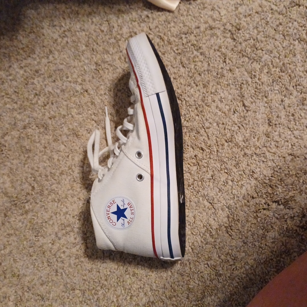 Shoes - Picture 2 of 4